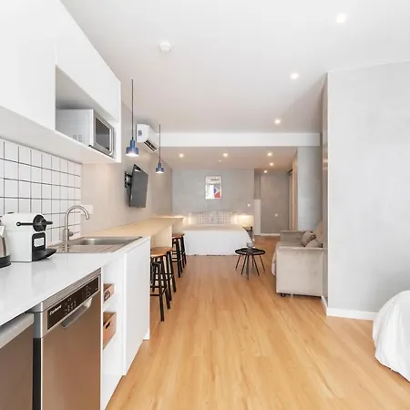 Apartment Oriente By Olala Homes